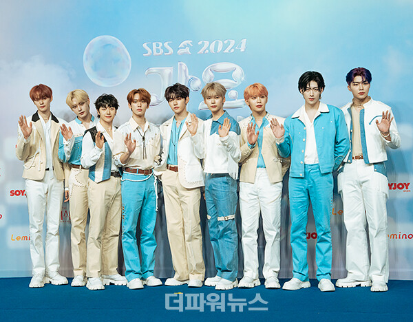 제로베이스원,2024SBS가요대전블루카펫