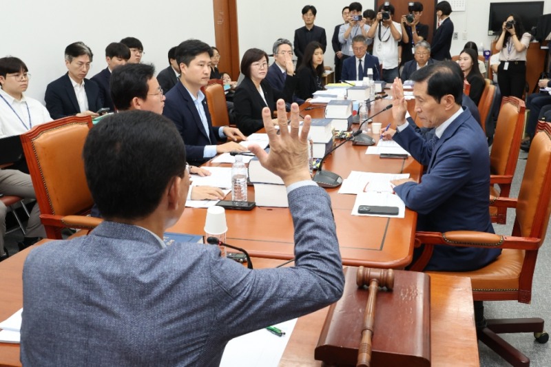 野, '노란봉투법' 단독 처리,,, 與 의원들 퇴장·경제단체 반발
