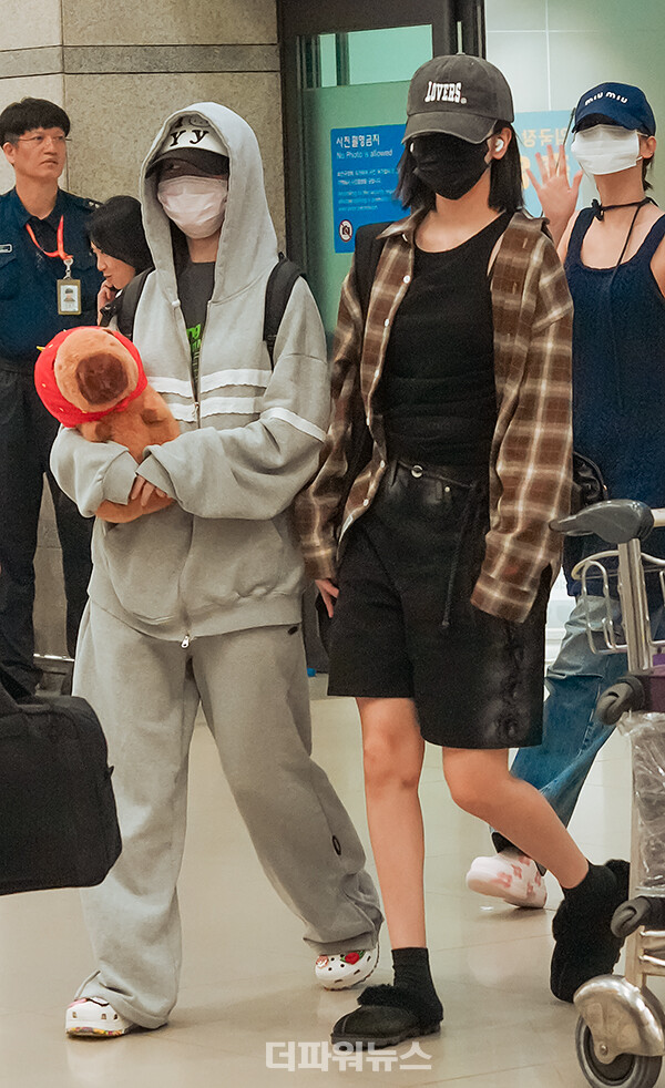 아이브레이-안유진,인천국제공항입국