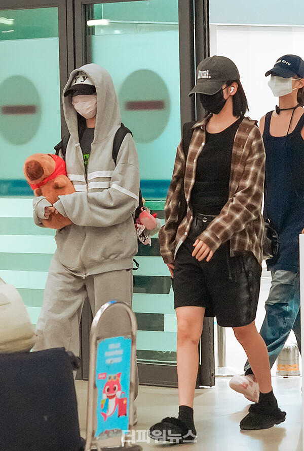 아이브레이-안유진,인천국제공항입국
