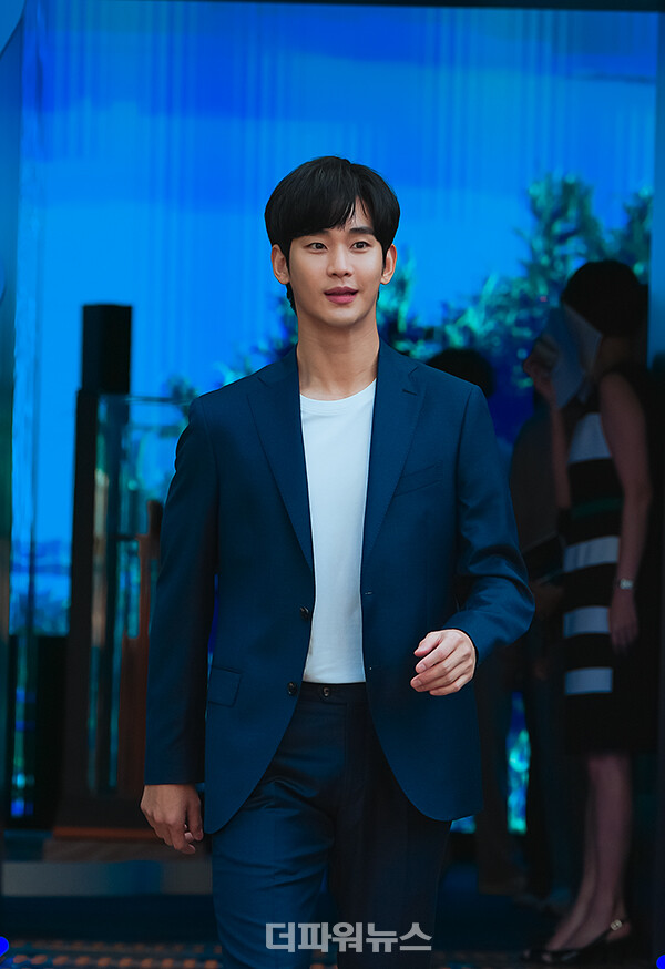 김수현,포토월행사