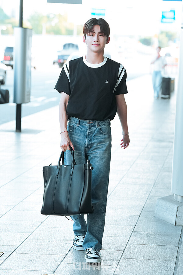 투어스지훈,김포국제공항출국