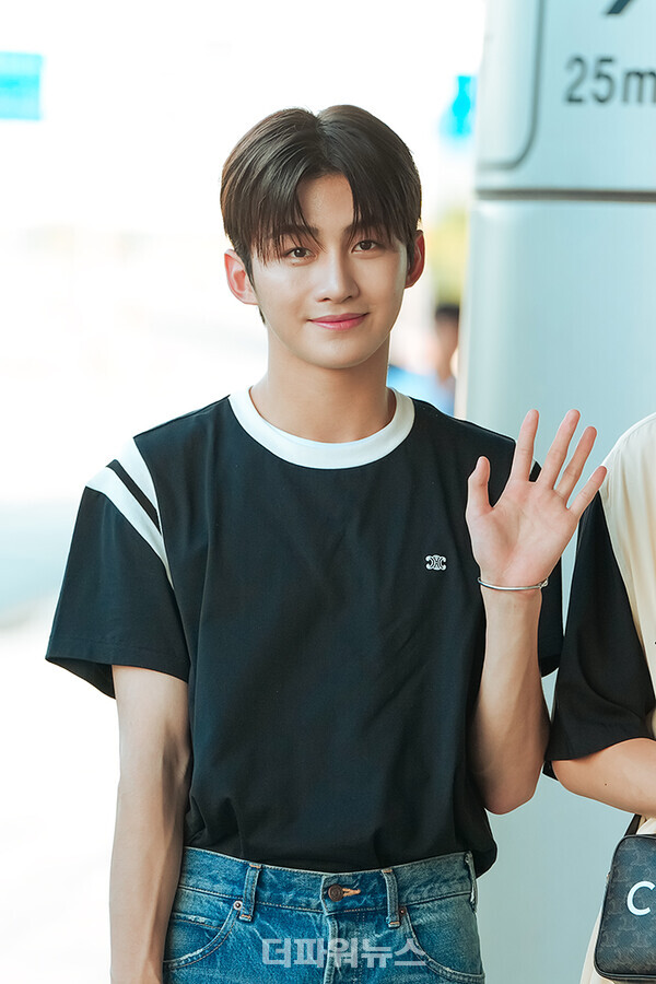 투어스지훈,김포국제공항출국