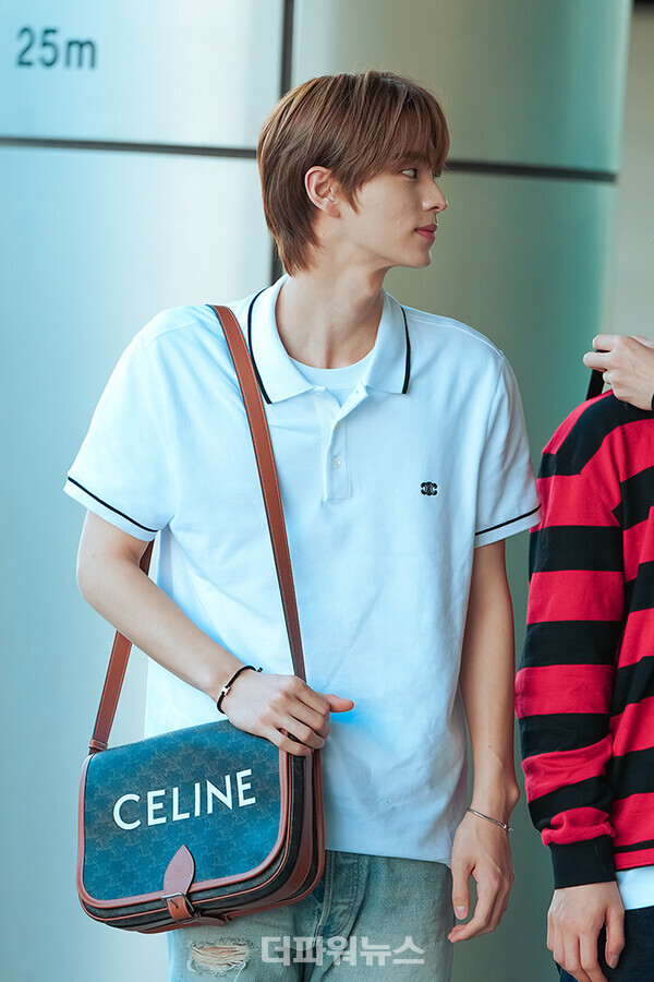 투어스신유,김포국제공항출국