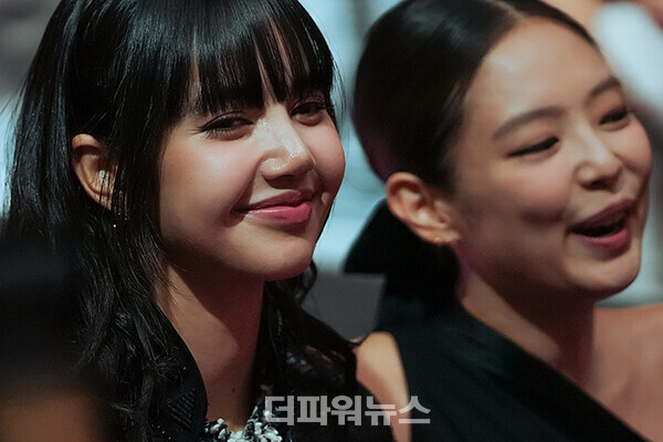 블랙핑크리사-제니,'블랙핑크월드투어본핑크인시네마스'핑크카펫