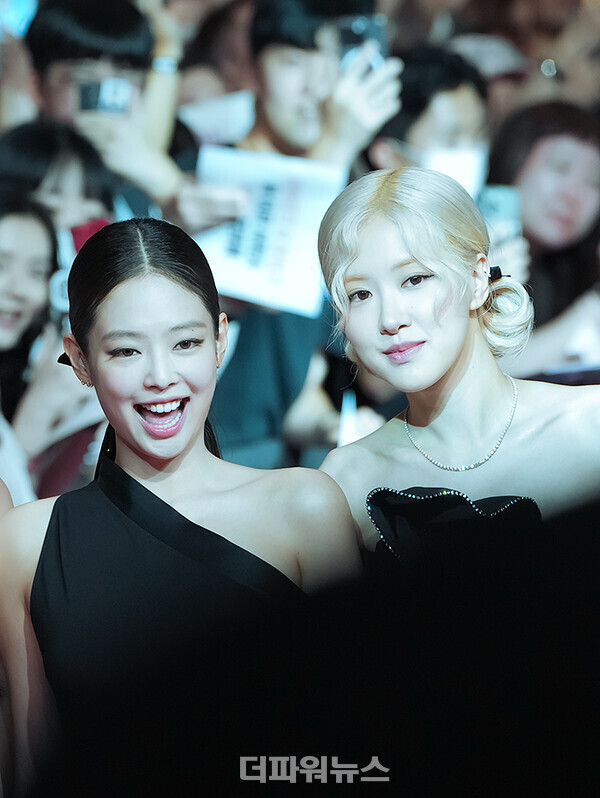 블랙핑크제니-로제,'블랙핑크월드투어본핑크인시네마스'핑크카펫