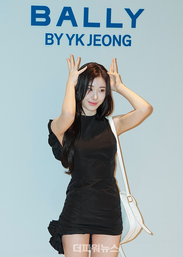 있지채령,포토월행사