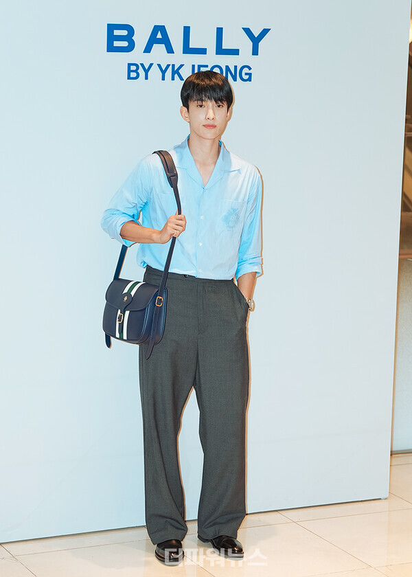 세븐틴도겸,포토월행사