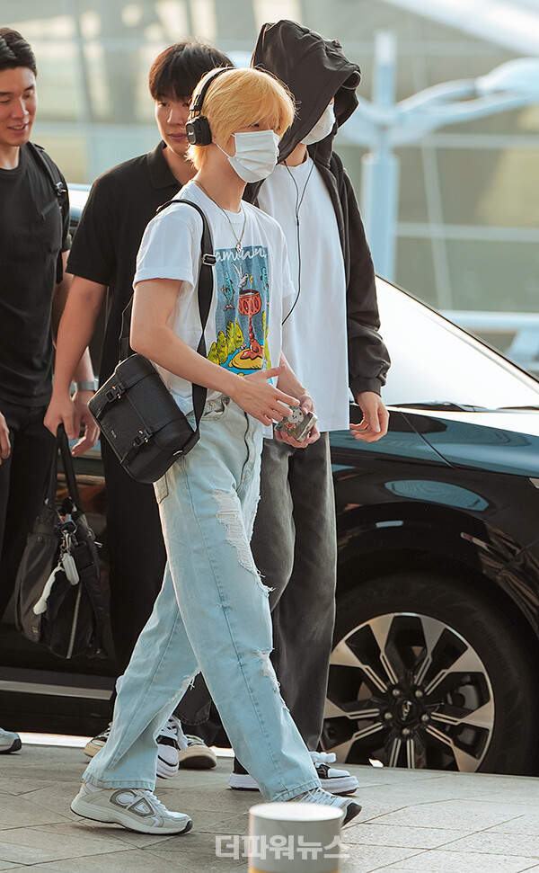 투모로우바이투게더범규,인천국제공항출국