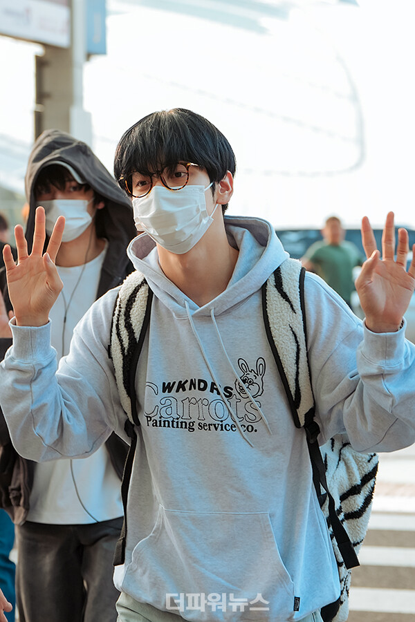 투모로우바이투게더수빈,인천국제공항출국