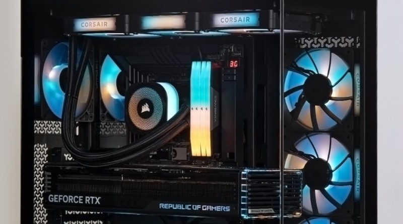 커세어, ‘iCUE 링크 타이탄 RX RGB’ 선보여