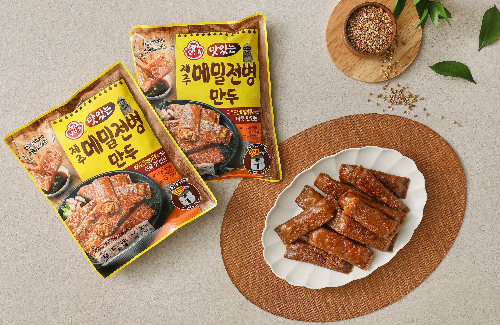 오뚜기, '맛있는 제주 메밀전병 만두' 선보여