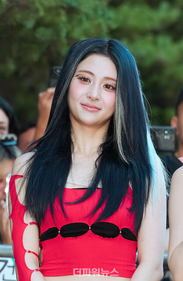 르세라핌허윤진,KBS뮤직뱅크출근길