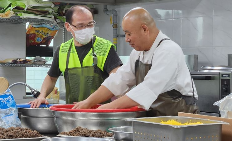 짜장(운천)스님, 소래역 뿌리요양병원에 떳다