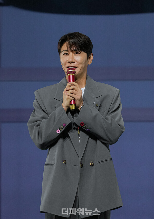 영탁,싱글'슈퍼슈퍼(SuperSuper)'발매기념쇼케이스