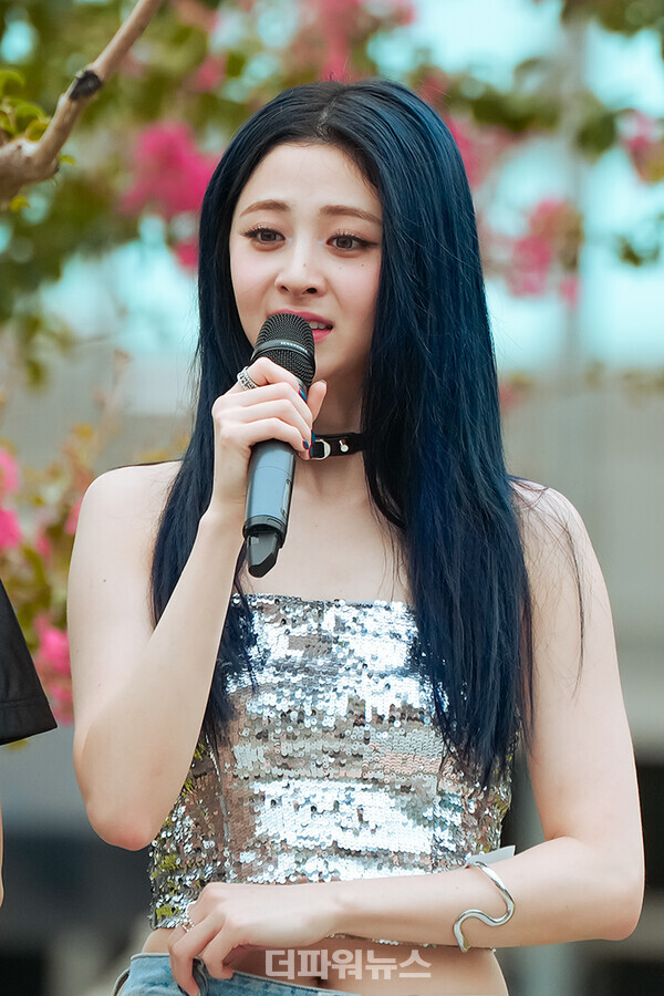 르세라핌허윤진,'크레이지'(CRAZY)미니팬미팅