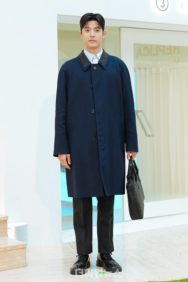 로몬,포토월행사