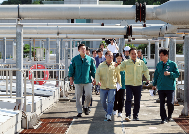 김보석 (앞줄 왼쪽) 성남시의원 (사진=의회사무국)
