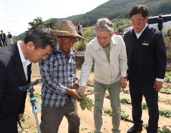 강호동 농협중앙회장, 가을폭우 피해현장 방문