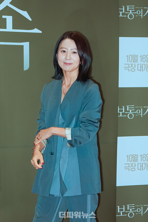김희애,영화'보통의가족'VIP시사회