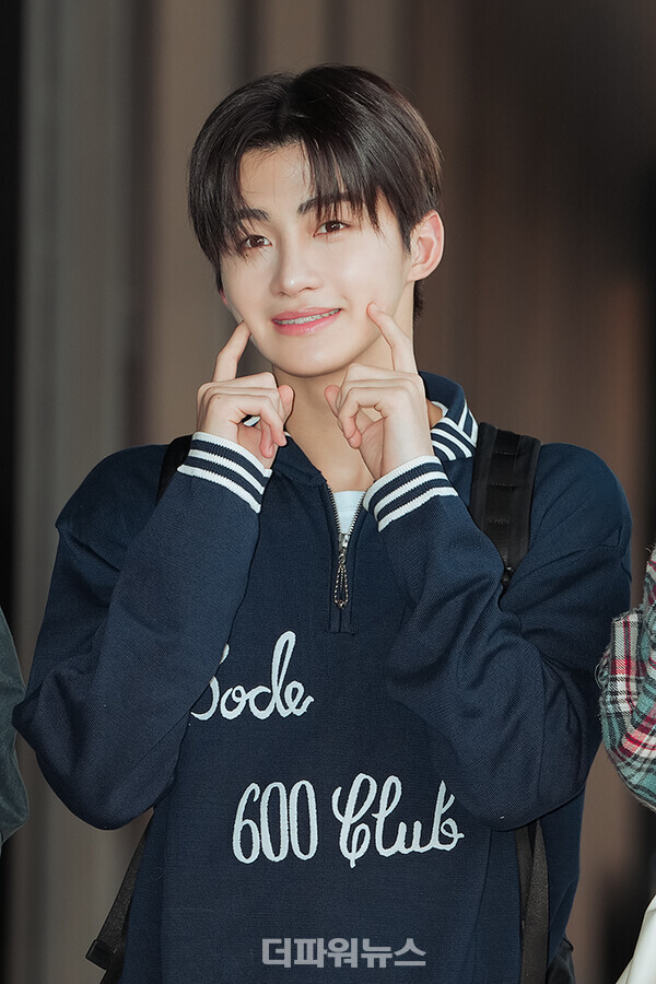 투어스지훈,김포국제공항출국