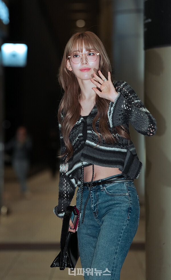 르세라핌사쿠라,김포국제공항출국