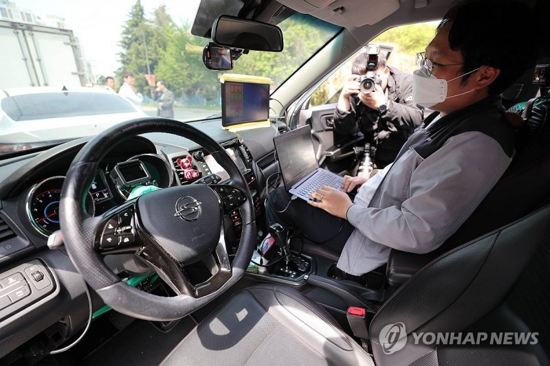 '급발진이냐, 아니냐' 밝힐 재연 시험.(사진=연합뉴스)