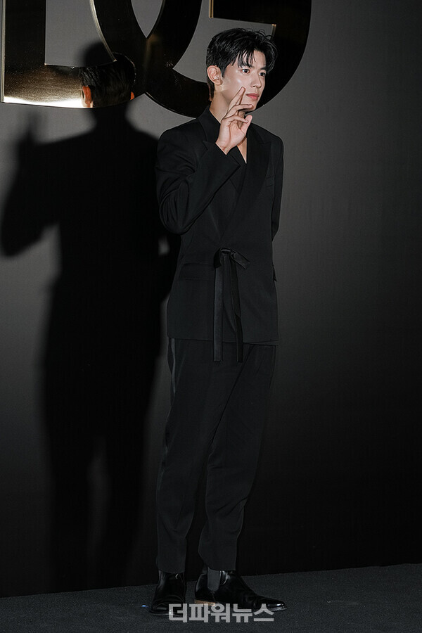 로몬,포토월행사