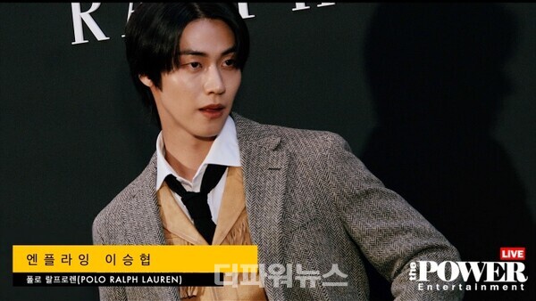 엔플라잉이승협,포토월행사