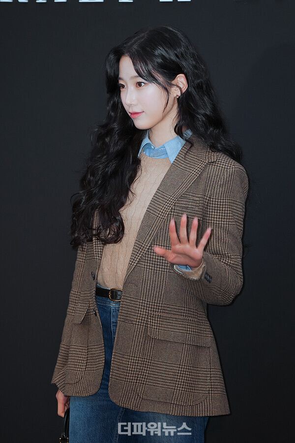 르세라핌카즈하,포토월행사