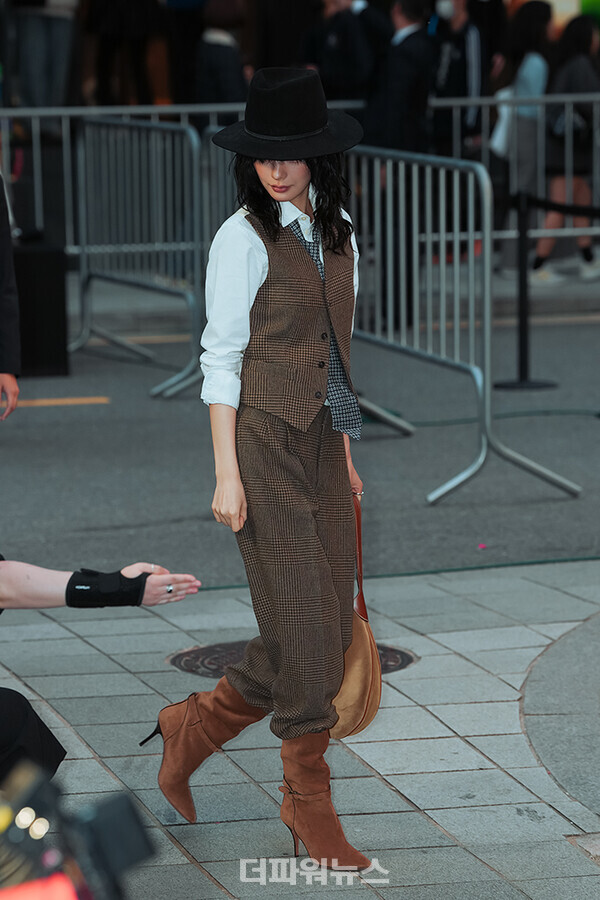 나나,포토월행사