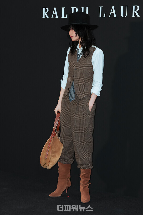 나나,포토월행사