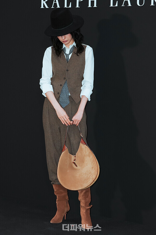 나나,포토월행사