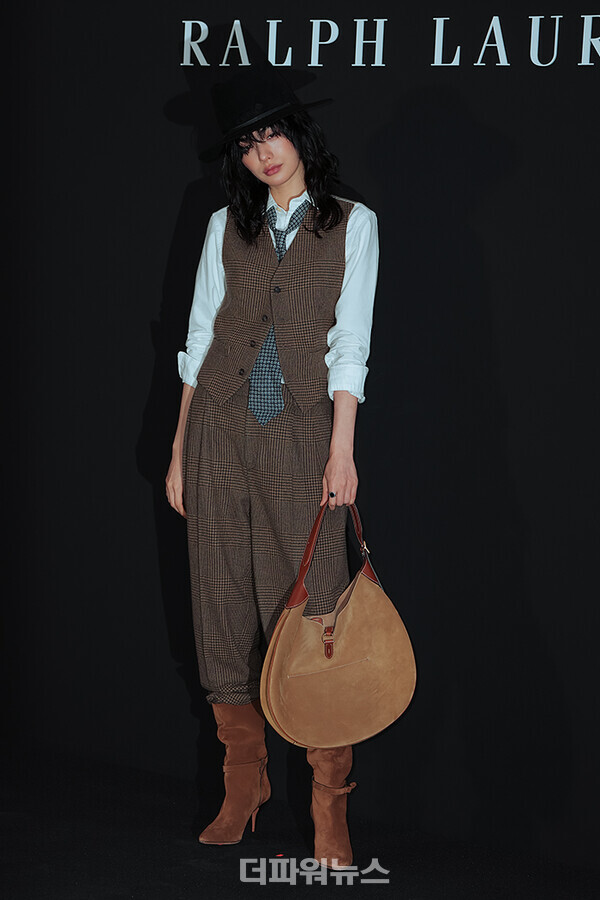 나나,포토월행사