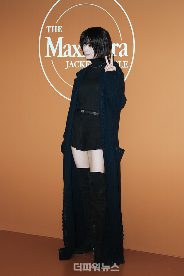 나나,포토월행사