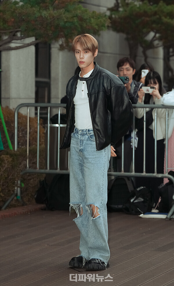 윤서빈,KBS뮤직뱅크출근길