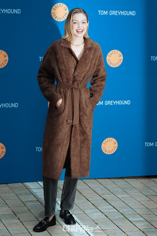 지지하디드,포토월행사