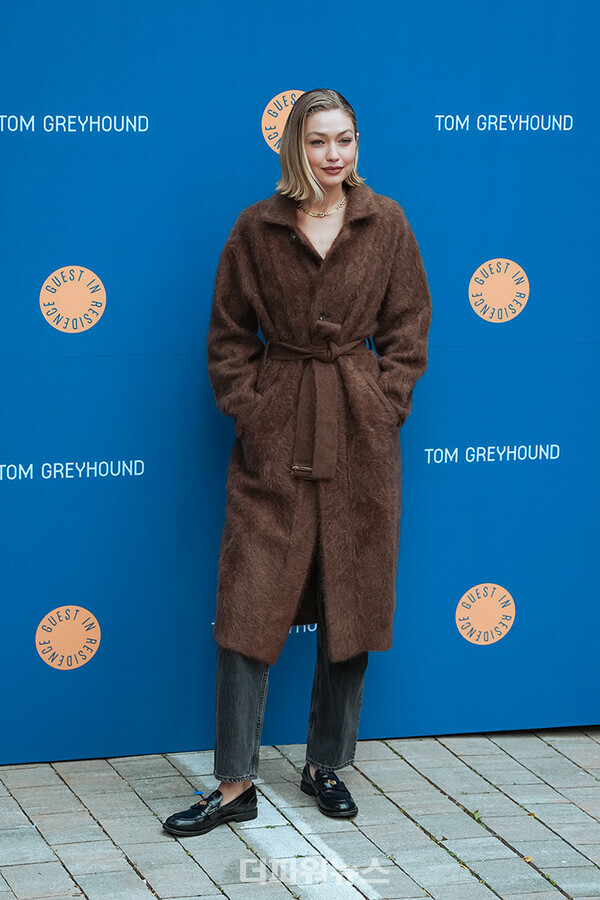 지지하디드,포토월행사