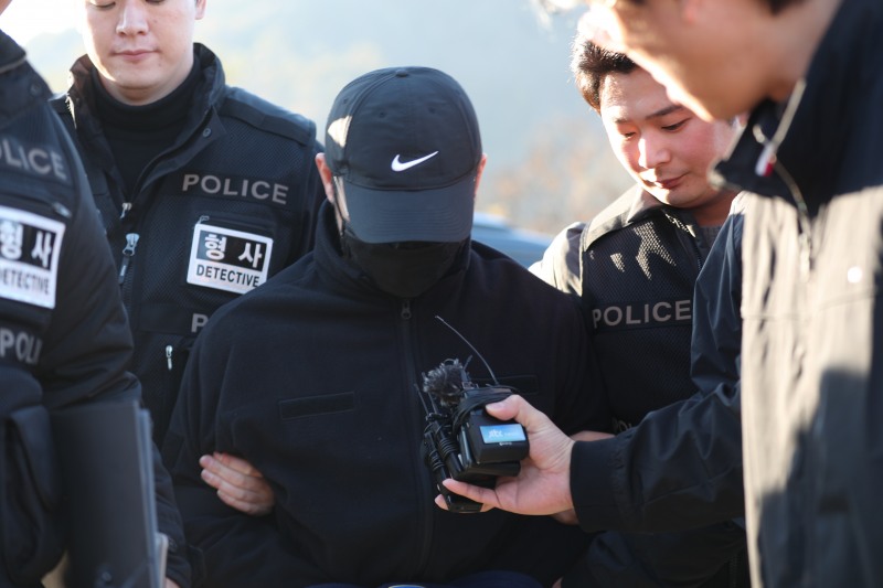 '훼손 시신' 유기 장소 찾은 군 장교(사진=연합뉴스)