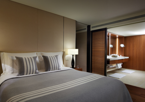 서울신라호텔-톰 브라운, 연말 한정 콜라보 객실 선보여