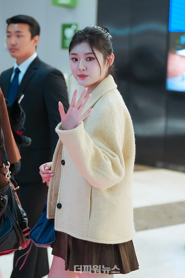 피프티피프티아테나,인천국제공항입국