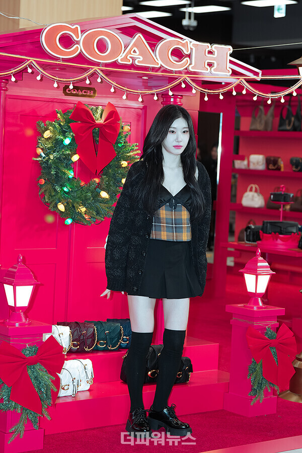 있지채령,포토월행사