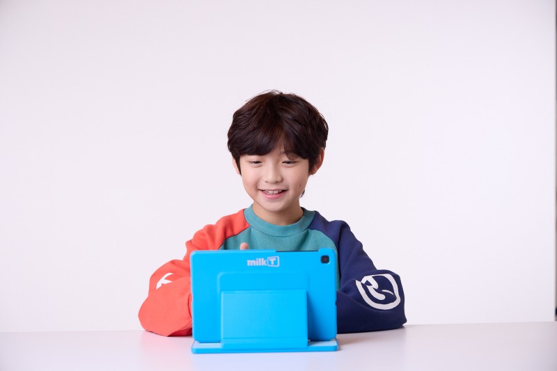 홈앤쇼핑, 천재교과서 밀크 T 선보여