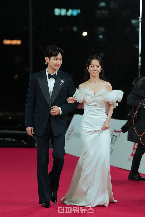 이제훈-한지민,제45회청룡영화상레드카펫행사