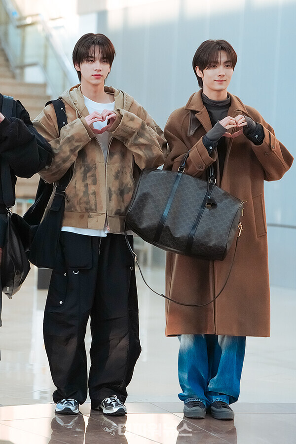 투어스신유-영재,김포국제공항출국