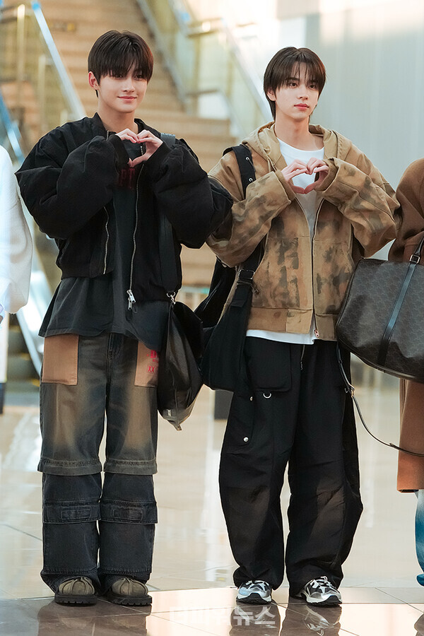 투어스지윤-신유,김포국제공항출국