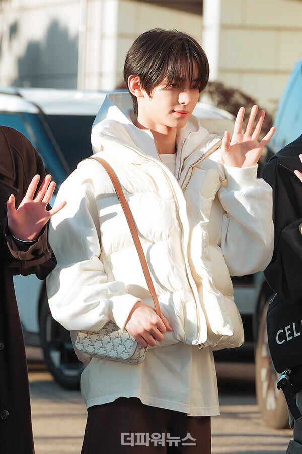 투어스한진,KBS뮤직뱅크출근길