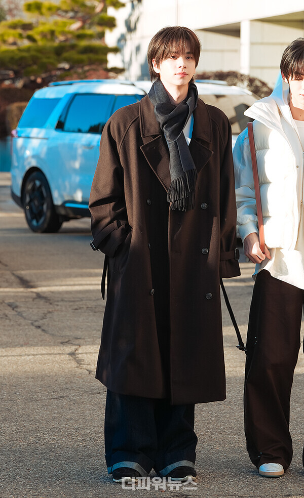 투어스신유,KBS뮤직뱅크출근길