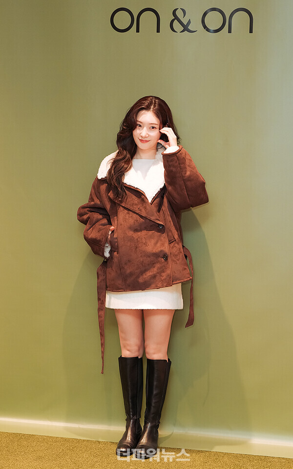 정채연,포토월행사