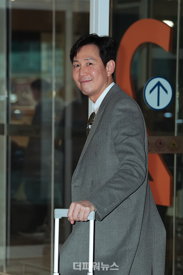 이정재,인천국제공항출국